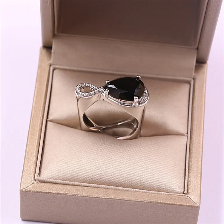 Cute Fashion Female Black Stone Ring Luxury 925 Silver Color Infinity Wedding Rings Promise Engagement Rings For Women
Cute Fashion Female Black Stone Ring Luxury 925 Silver Color Infinity Wedding Rings Promise Engagement Rings For Women