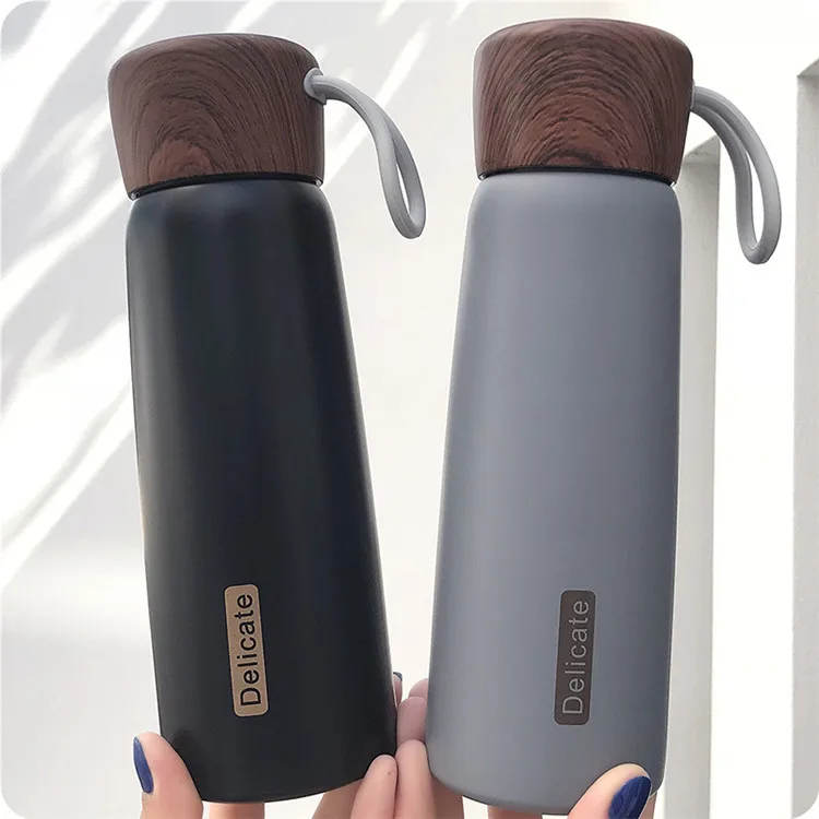 Wholesale Custom Double Wall Vacuum Flask Stainless Steel Water Bottle With Wood Lid Rope
Wholesale Custom Double Wall Vacuum Flask Stainless Steel Water Bottle With Wood Lid Rope