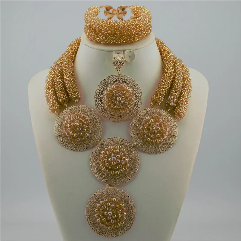 Latest fashion Crystal Jewelry Set Crystals Earrings Necklace Gold Hoop Earrings Women conjunto joyas African Jewelry Set, Picture
Latest fashion Crystal Jewelry Set Crystals Earrings Necklace Gold Hoop Earrings Women conjunto joyas African Jewelry Set, Picture