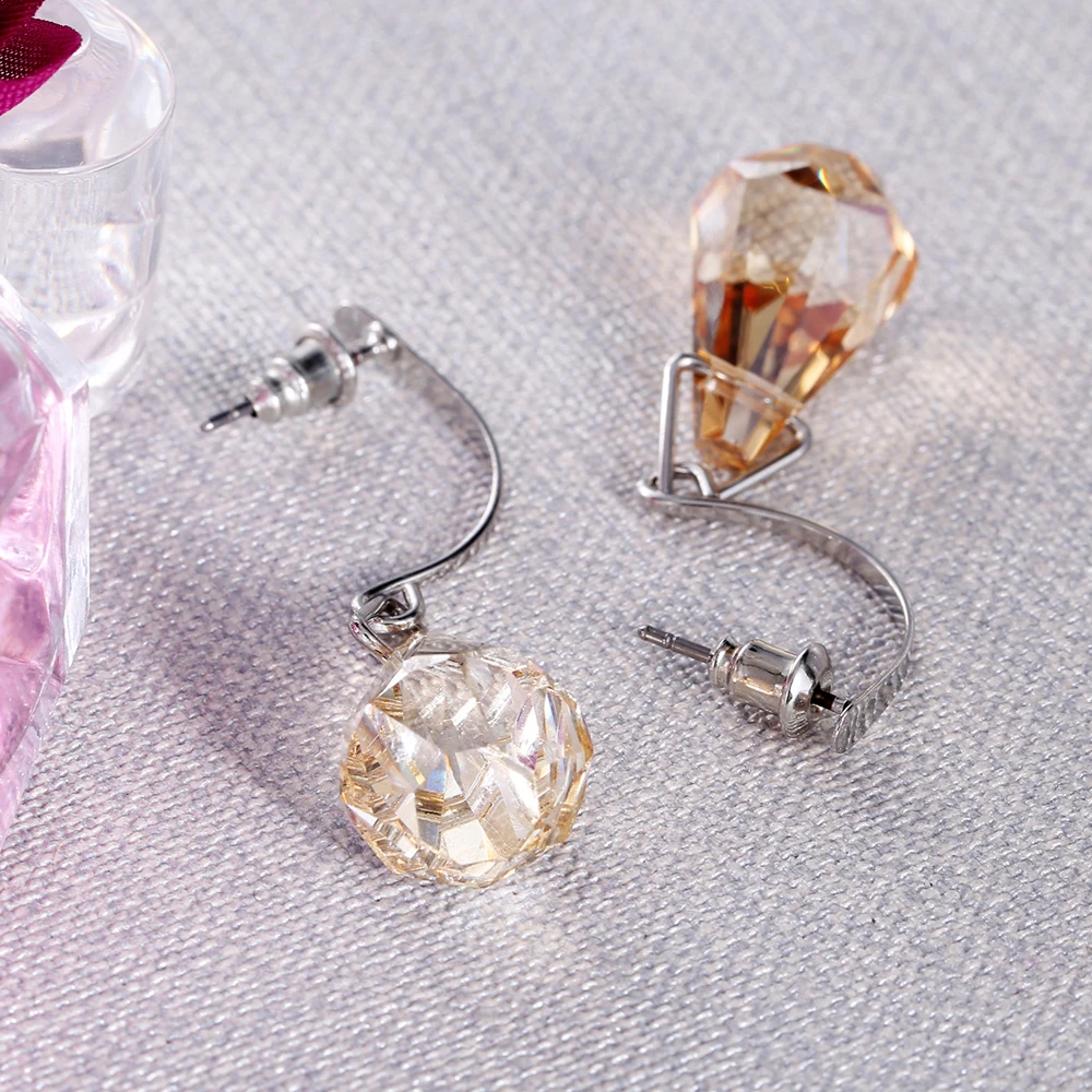 1506088799031_A00157-5