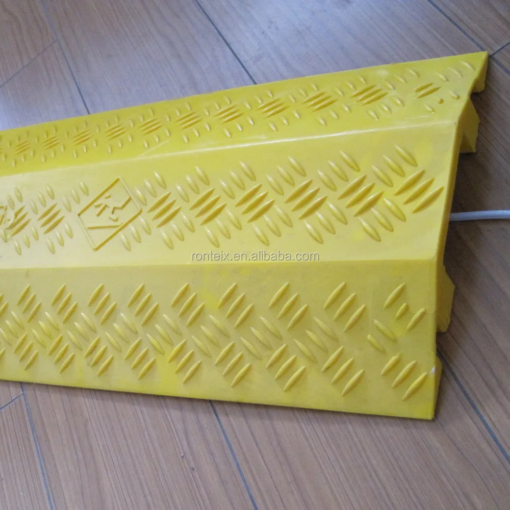 plastic cable protector1