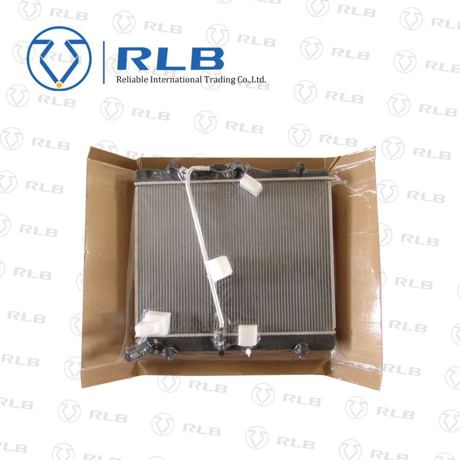 High quality 2TR engine manual plastic tank radiator with 16400-75471 for hiace
