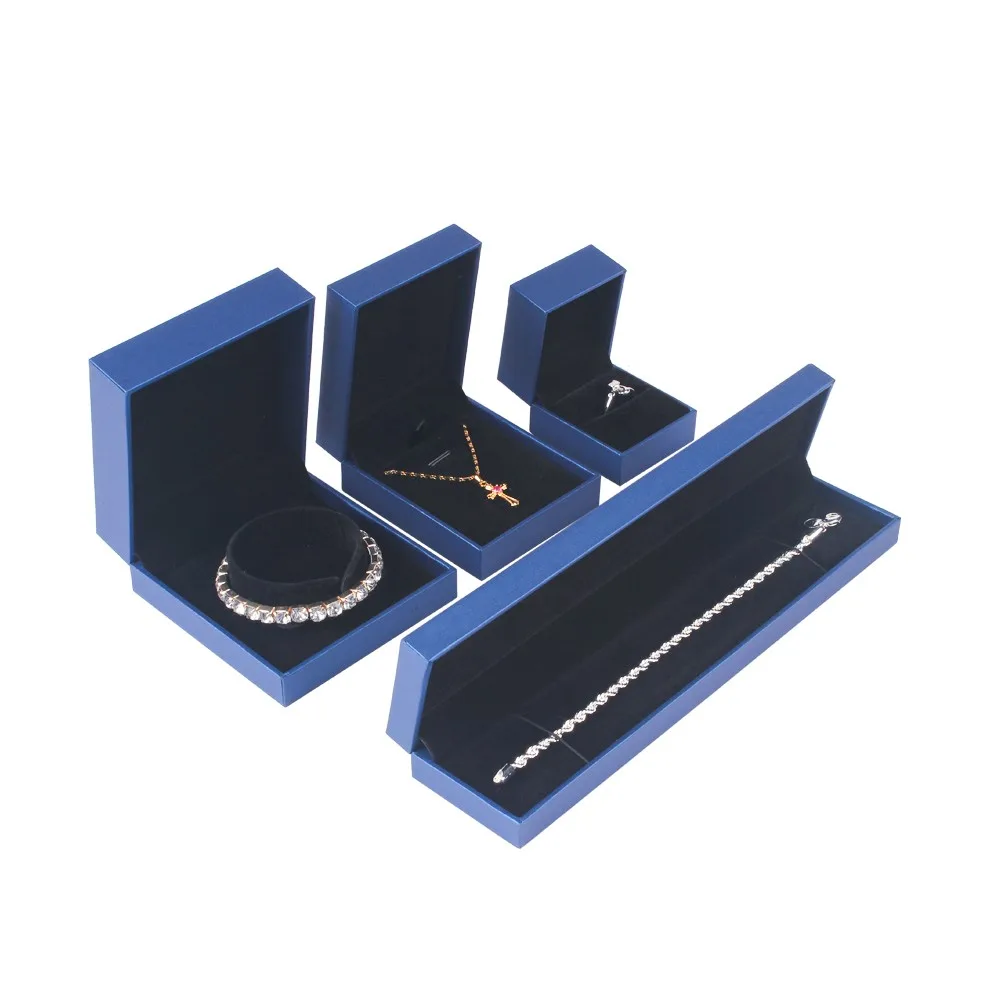 Wholesale Small Order Quantity Blue PU Leather Jewelry box, high quality paper Jewelry Box Packaging
Wholesale Small Order Quantity Blue PU Leather Jewelry box, high quality paper Jewelry Box Packaging