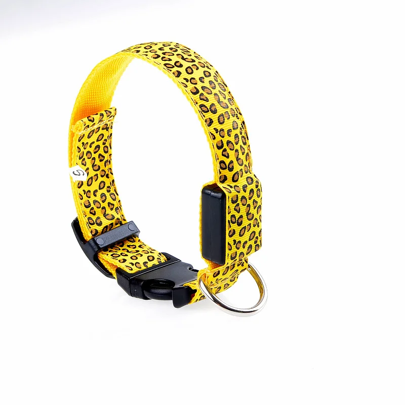 Custom Multi Color Changing Flashlight Dog Dollar With Light, Rainbow Blinking Light Up Led Dog Collar
Custom Multi Color Changing Flashlight Dog Dollar With Light, Rainbow Blinking Light Up Led Dog Collar