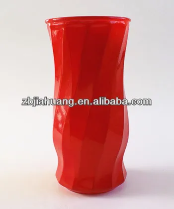 große antiken vasen rotem glas
