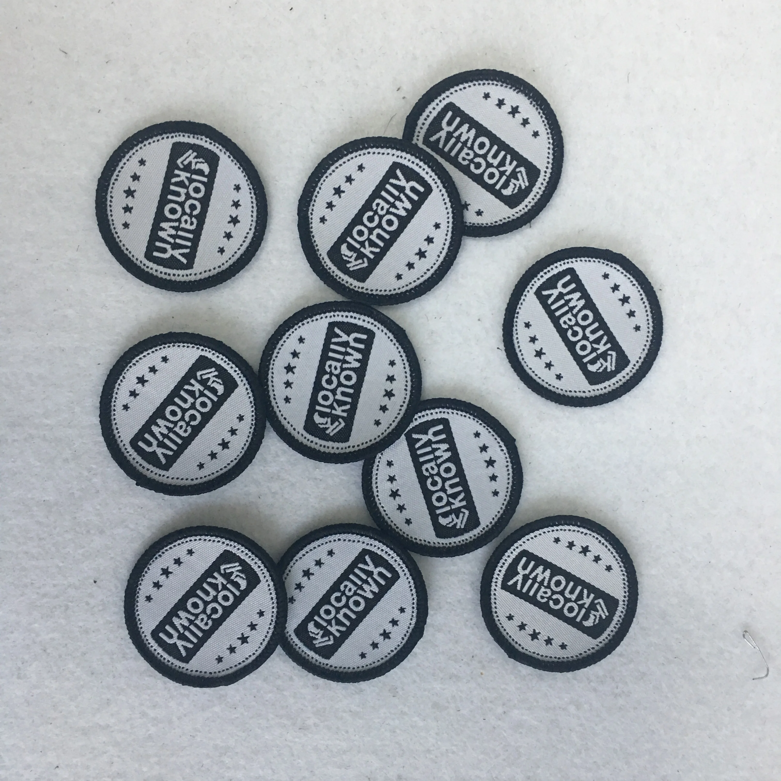 Wholesale High Quality Customized Sew On Back Merrow Edges Woven Patches For Clothing, Customized color
Wholesale High Quality Customized Sew On Back Merrow Edges Woven Patches For Clothing, Customized color