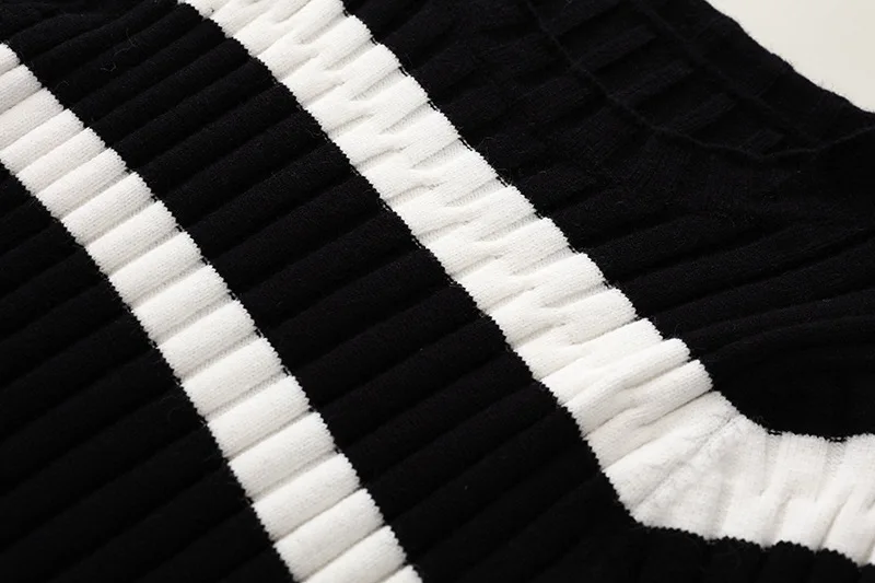 4655243860_1761308013