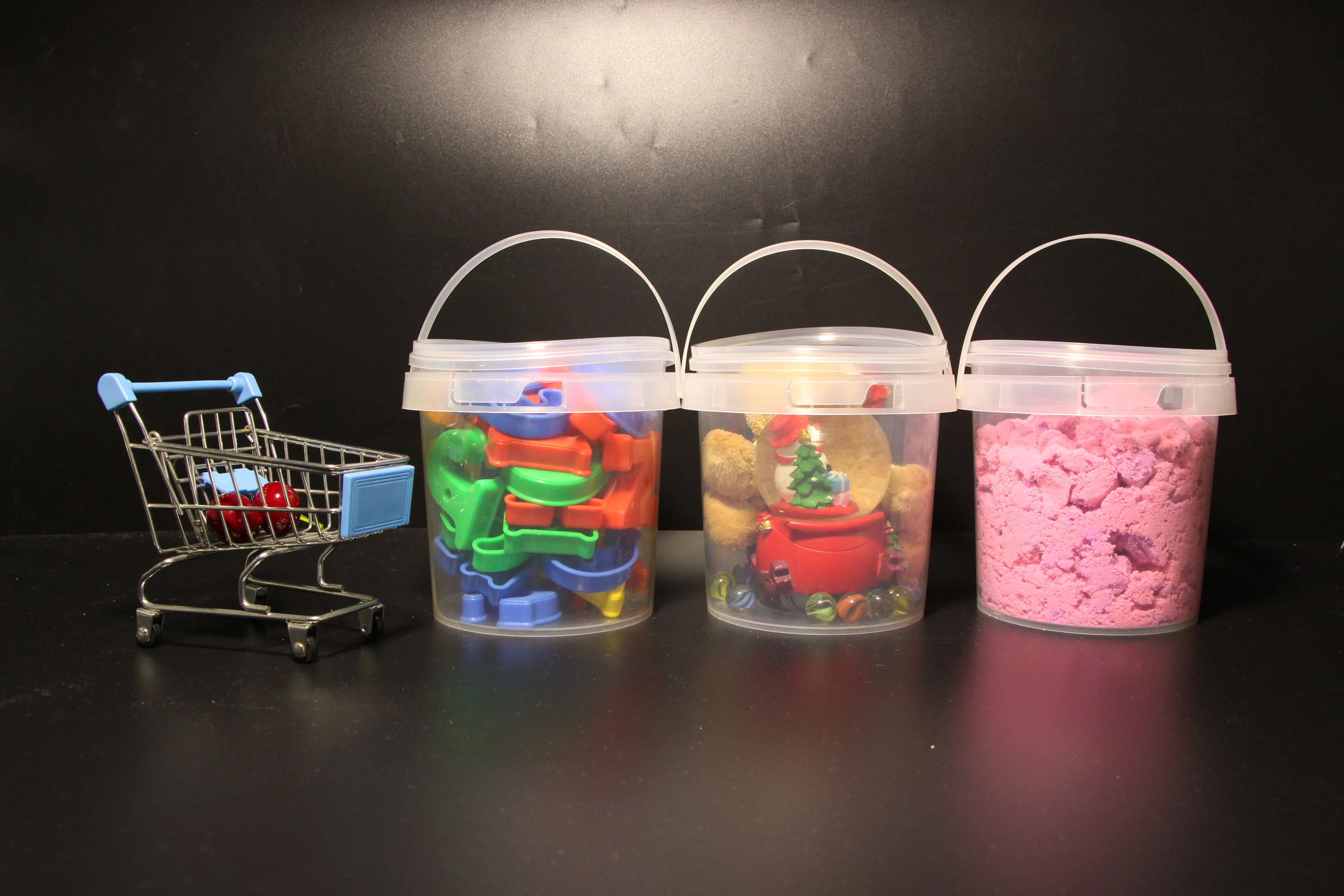 Clear plastic golf ball container with lid and handle