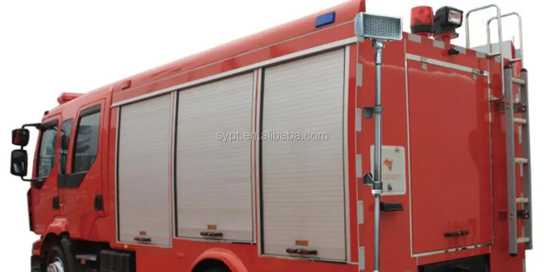 fire pole,beanpole包 vehicle mounted rear pole led searchlight fire truck scene