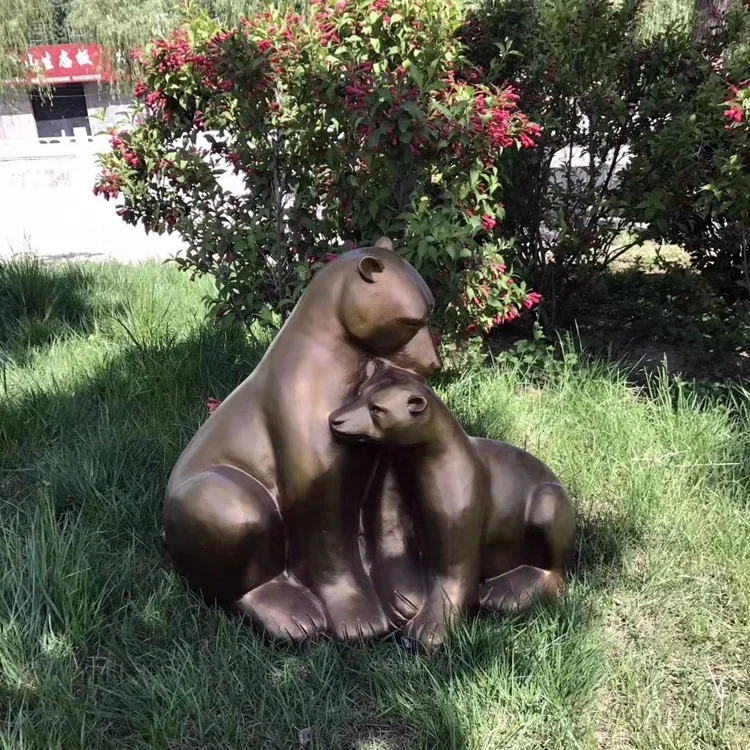 Happy large bear and kid statues for bear family