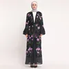 /product-detail/and-lace-dubai-printing-kimono-muslim-kaftan-middle-east-platform-explosion-models-qatar-tradition-arab-men-worship-robe-abaya-62045518242.html