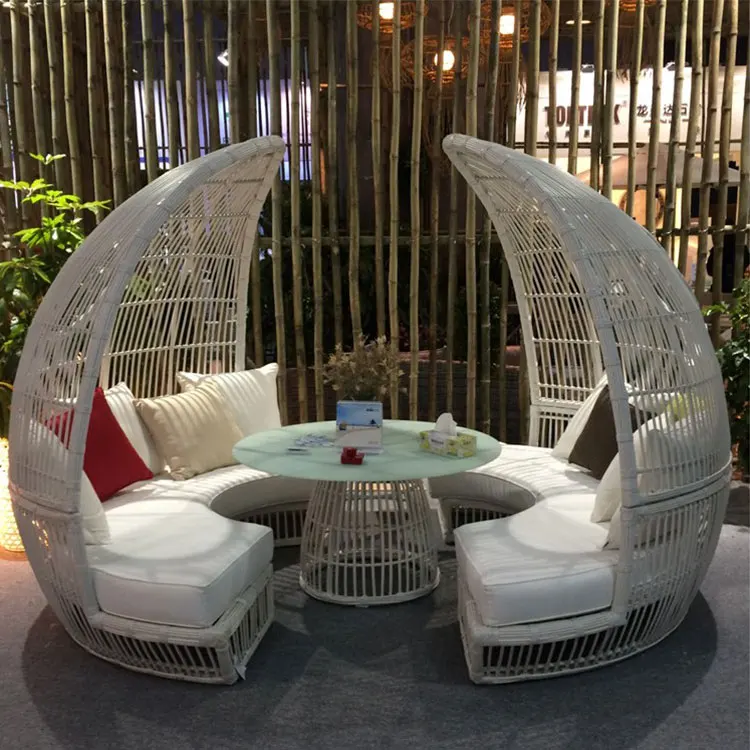 Latest Designs Wicker Daybed Outdoor Furniture Large Sun Bed Chaise Lounge Day Bed Sun Lounger Rattan / Wicker Modern Classical