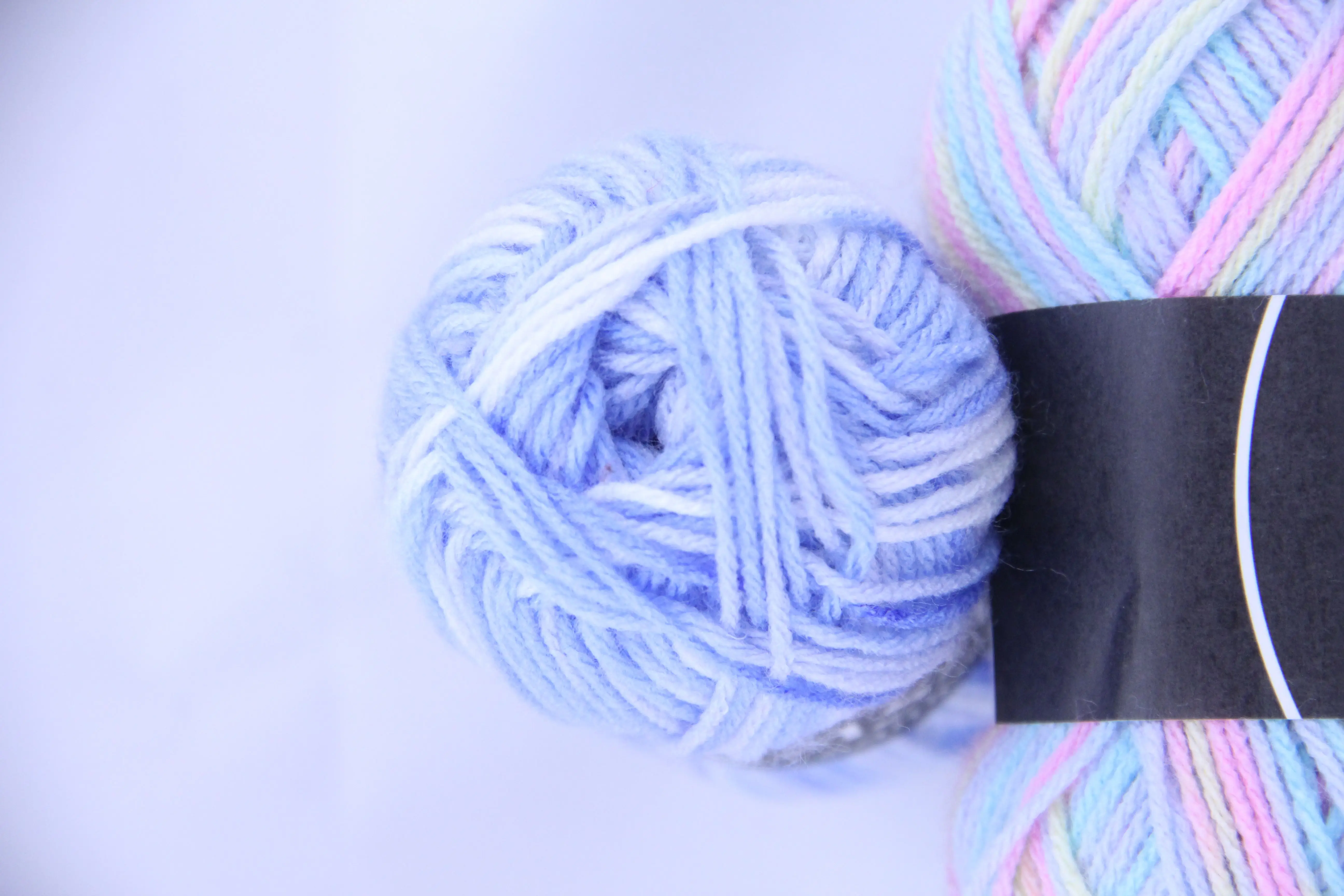 Customized acrylic knitting yarn With Good Service