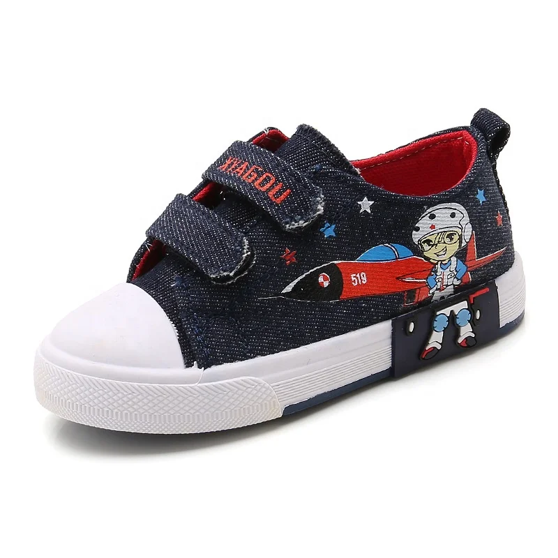 CV1902 Made in China with new cartoon design and magic buttons for children's canvas shoes, 6 color ways
CV1902 Made in China with new cartoon design and magic buttons for children's canvas shoes, 6 color ways