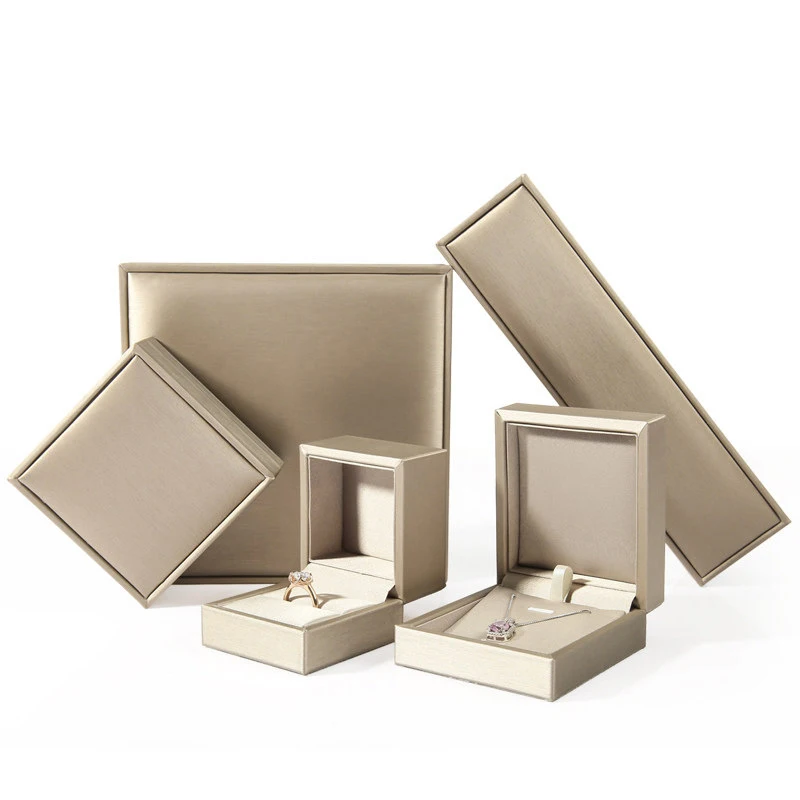 PU Leather Jewelry Display Storage Box Pendant Necklace Jewelry Box High-Grade Ring Jewelry Box
PU Leather Jewelry Display Storage Box Pendant Necklace Jewelry Box High-Grade Ring Jewelry Box