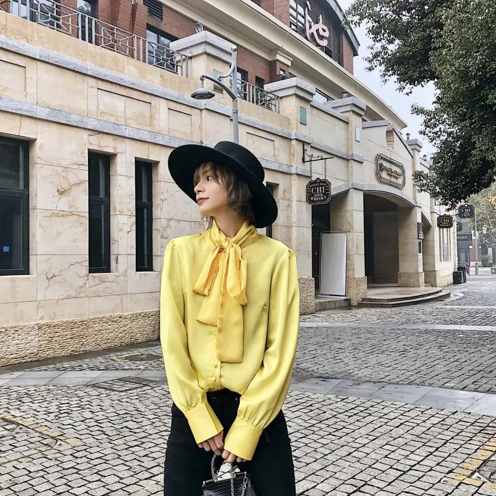 Good quality bow tie neck designs long sleeve yellow color woman fashion satin blouse spring shirt
Good quality bow tie neck designs long sleeve yellow color woman fashion satin blouse spring shirt