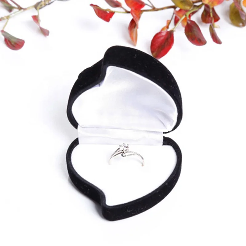 Wholesale Red Heart Shape Velvet Ring Box Engagement Wedding Jewelry Boxes Rose Flower Design Gifts Holder for Lover
Wholesale Red Heart Shape Velvet Ring Box Engagement Wedding Jewelry Boxes Rose Flower Design Gifts Holder for Lover