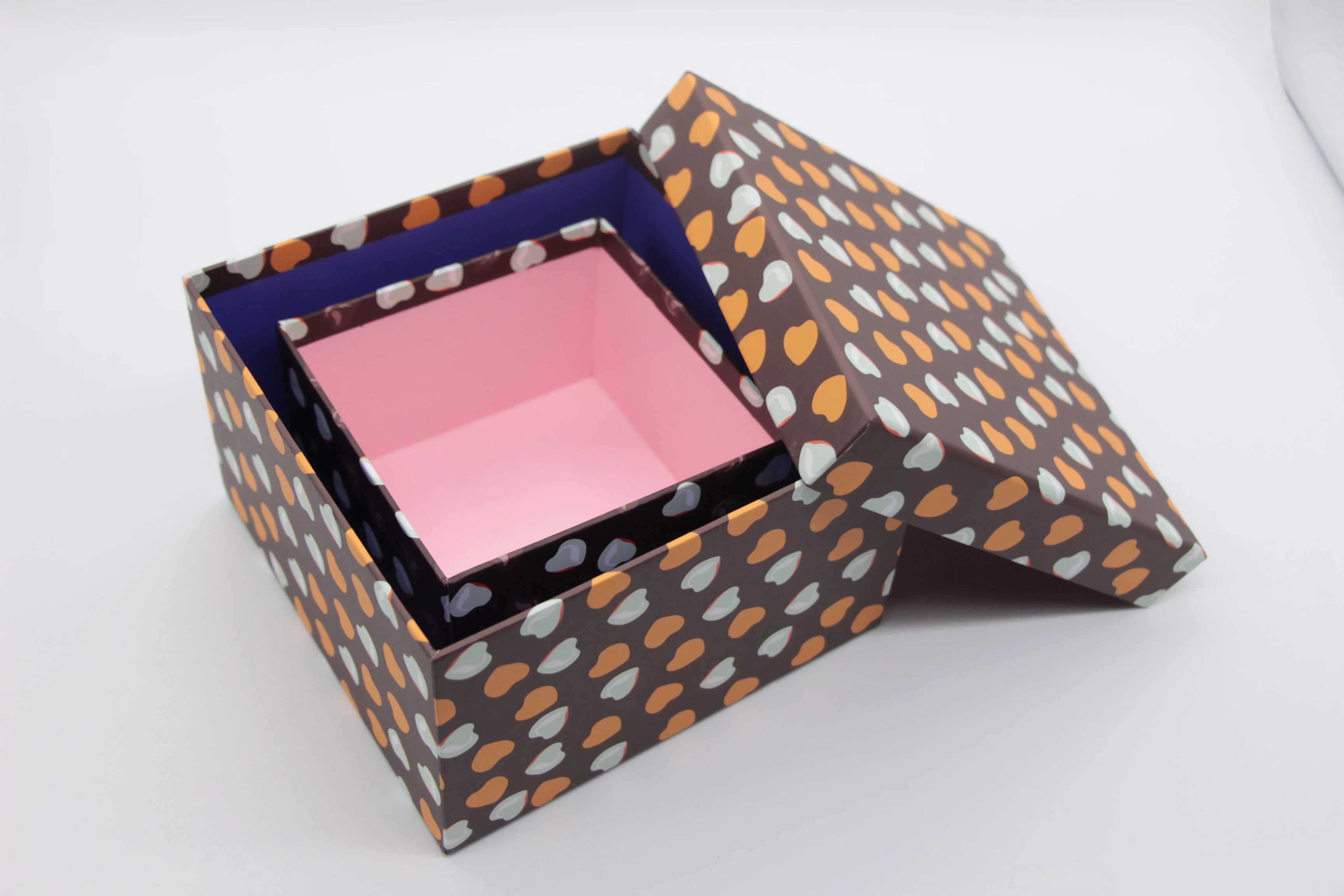 customized beautiful paper box for packing gift