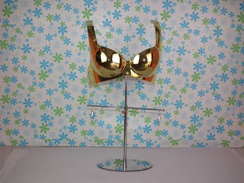 EMB-012PG_golden bra display model__02