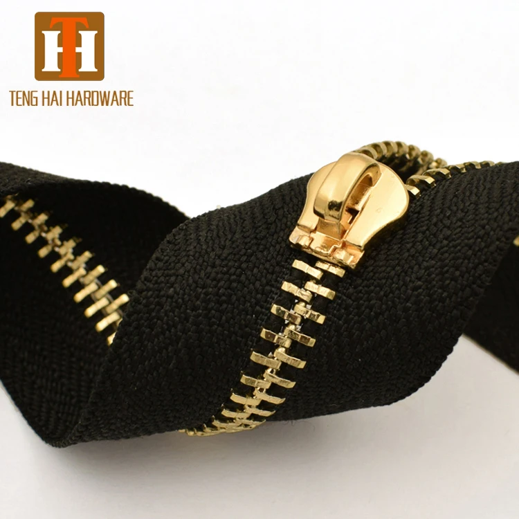 5# Single pull manufacturer customized size metal long chain zipper, Pantone chart
5# Single pull manufacturer customized size metal long chain zipper, Pantone chart