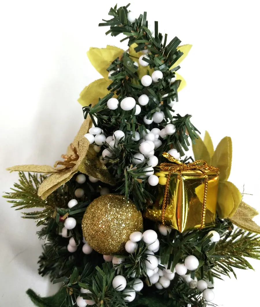 mini christmas decorative tree with glitter ball and gift box
