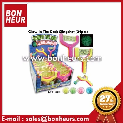 New Novelty Toy Hunting Green Light In The Dark Glow Slingshot