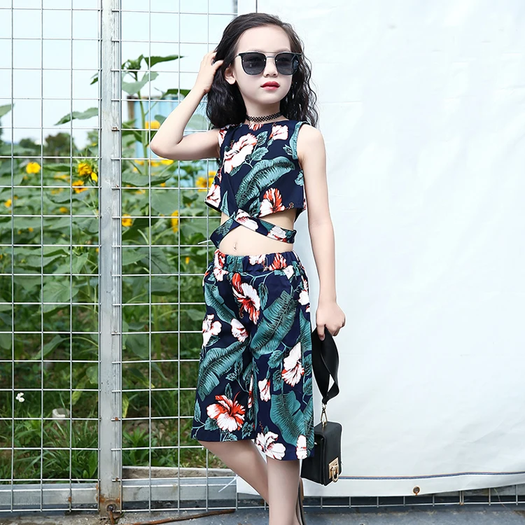 New Design Kids Summer Clothing Girls Sexy Sleeveless T-shirt+Pants Outfits, 3 color as you like
New Design Kids Summer Clothing Girls Sexy Sleeveless T-shirt+Pants Outfits, 3 color as you like
