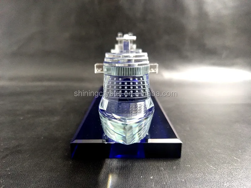 crystal yacht model 03.jpg