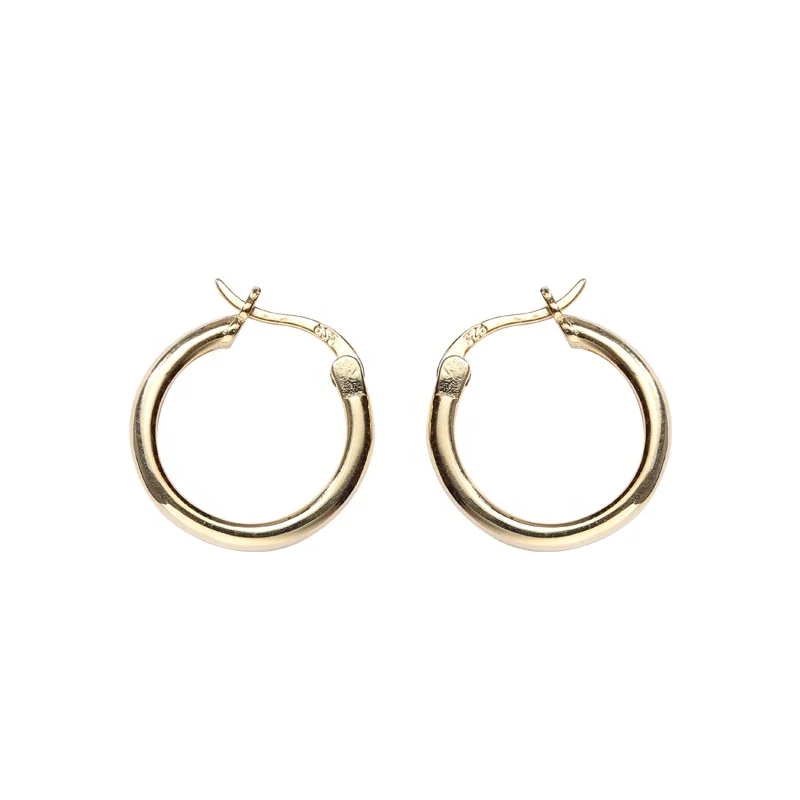 Custom Wholesale 925 Sterling Silver Simple Design Factory Price Gold Plated Circle Hoop Earrings
Custom Wholesale 925 Sterling Silver Simple Design Factory Price Gold Plated Circle Hoop Earrings