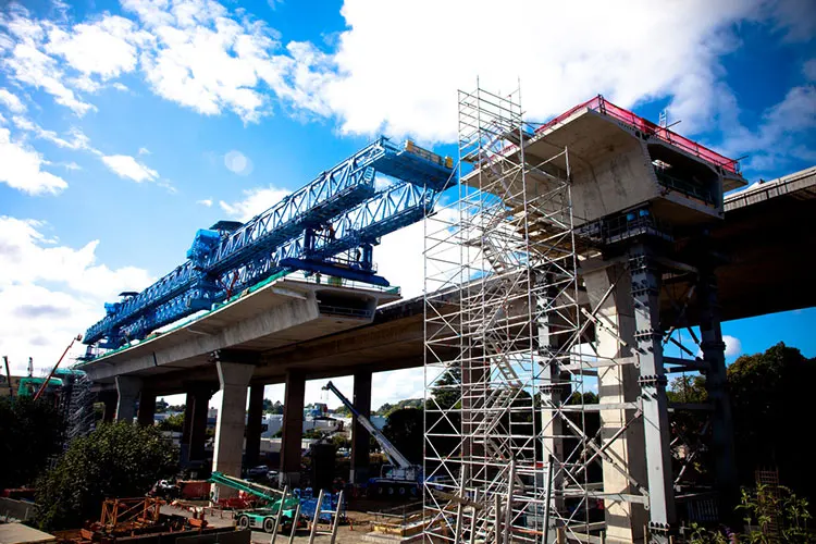1-700ton beam bridge launcher girder crane design