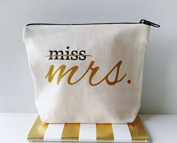 Canvas Makeup Bag Bride Gift Make Up Pouch Cosmetic Pouch With Gold Script | Bridal Shower Gift Bride Gift, Natural color or customized color
Canvas Makeup Bag Bride Gift Make Up Pouch Cosmetic Pouch With Gold Script | Bridal Shower Gift Bride Gift, Natural color or customized color