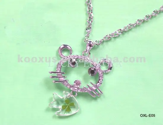 REAL FOUR LEAF CLOVER Irish Lucky Charm Necklace
