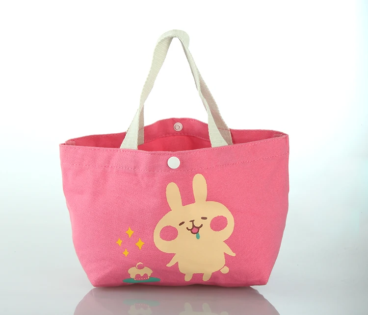 600D polyester tote bag attractive print &stripe design handbag beach bag cosmetic bag for Woman, All design colors are available
600D polyester tote bag attractive print &stripe design handbag beach bag cosmetic bag for Woman, All design colors are available