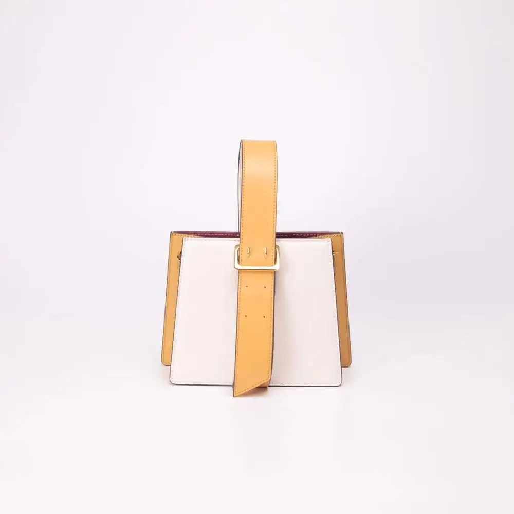 2020 new tote bag fashion color matching retro shoulder Messenger bag handbag, Black white blue purple
2020 new tote bag fashion color matching retro shoulder Messenger bag handbag, Black white blue purple