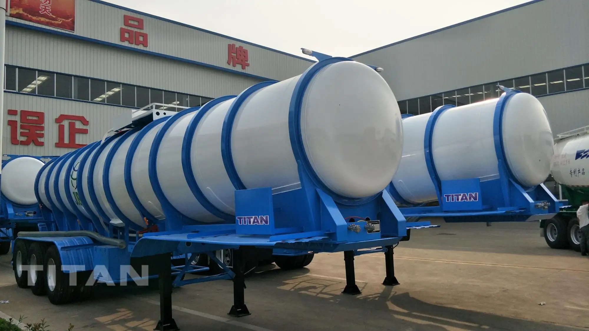 small tank chemical transport 19m3 Tri-axle 98% sulfuric acid tanker semi trailer for sale small tank chemical transport 19m3 Tri-axle 98% sulfuric acid tanker semi trailer for sale