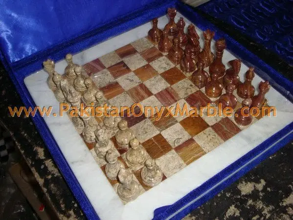 onyx-chess-boards-set-checkers-red-onyx-green-onyx-white-onyx-figures-14.jpg
