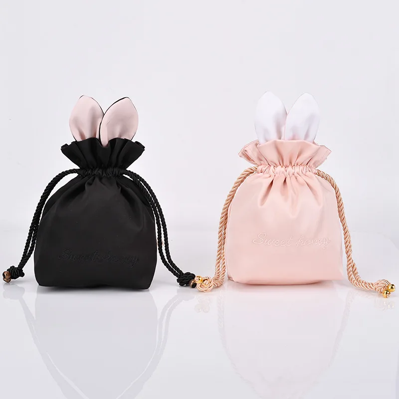China Manufacture Custom Logo Stain Drawstring Bag Small Luxury Phone Eyelashes Cosmetic Packaging Dust Pouch
China Manufacture Custom Logo Stain Drawstring Bag Small Luxury Phone Eyelashes Cosmetic Packaging Dust Pouch
