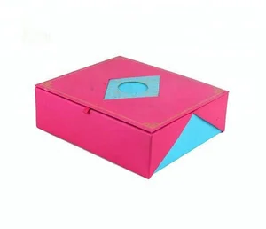 folding pink gift paper packaging boxes with ribbons