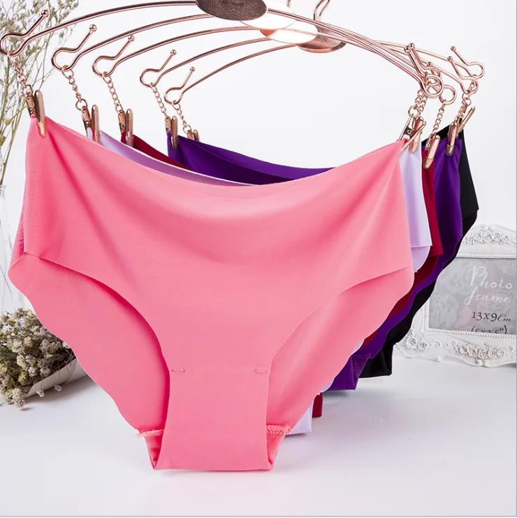 Free shipping 30pc 2018 best selling traceless women seamless panties ice silk one piece underwear
Free shipping 30pc 2018 best selling traceless women seamless panties ice silk one piece underwear