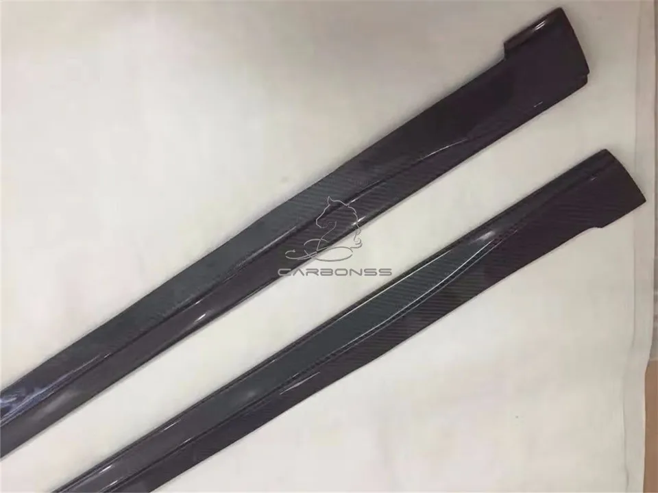 F32 CARBON SIDE SKIRTS2.jpg