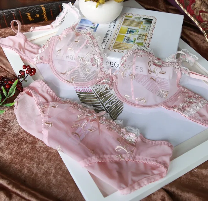 Plus Size Underwear Sets Ladies Lace ultra thin transparent Bra and Brief Sets Women Lace Bra and Panty Sets
Plus Size Underwear Sets Ladies Lace ultra thin transparent Bra and Brief Sets Women Lace Bra and Panty Sets
