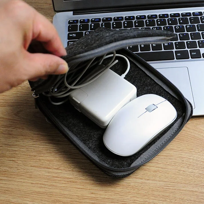 High Quality Cable Organizer Travel Bag With Zipper Portable Felt Cable Organizer, Gray or customized 
High Quality Cable Organizer Travel Bag With Zipper Portable Felt Cable Organizer, Gray or customized