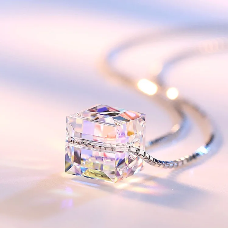 Simple Design Single Cube Pendant Necklace,Sterling Silver Jewelry with Crystal for man or women, Picture
Simple Design Single Cube Pendant Necklace,Sterling Silver Jewelry with Crystal for man or women, Picture