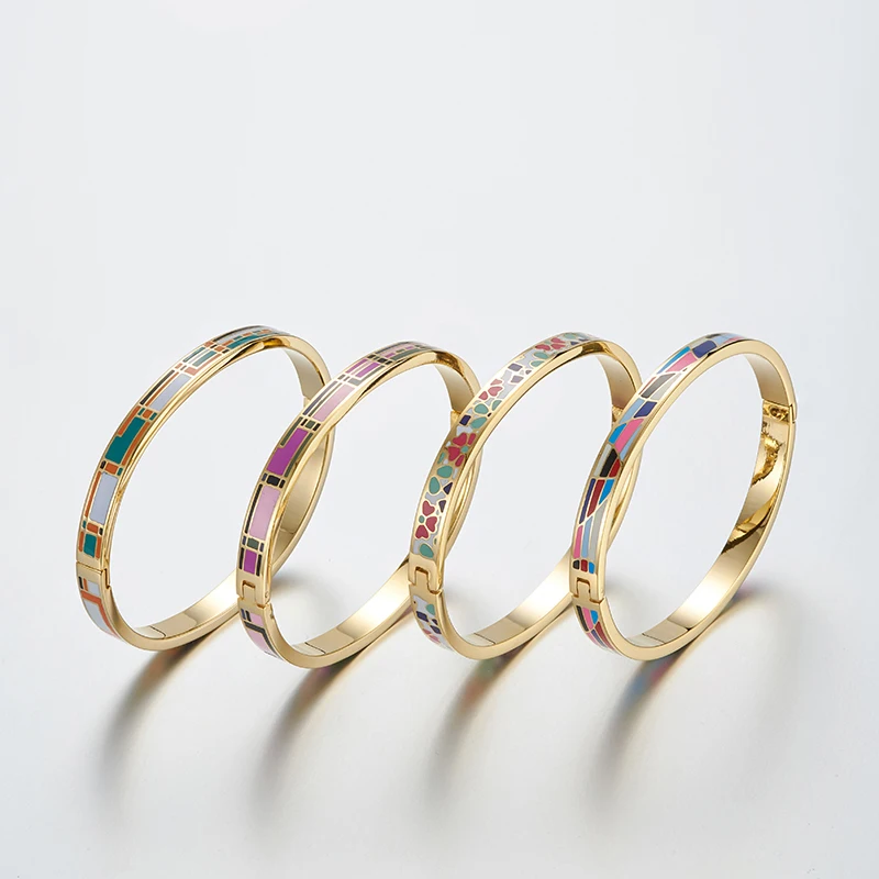 New Cuff Hinged Stainless Steel Enamel bangle set Gold Bracelet Bangle charms ladies customized Logo quality
New Cuff Hinged Stainless Steel Enamel bangle set Gold Bracelet Bangle charms ladies customized Logo quality