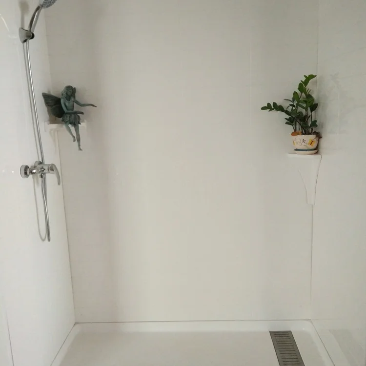 Nouveau produit léger douche de marbre cultivée muré panneau salle de bain design