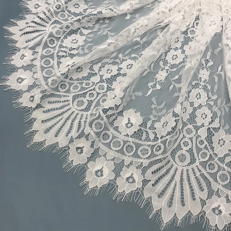 2018 new design hight quality french lace trim, elegant flower guipure lace trim, white eyelash lace trim for women dress, Cutsomzied
2018 new design hight quality french lace trim, elegant flower guipure lace trim, white eyelash lace trim for women dress, Cutsomzied