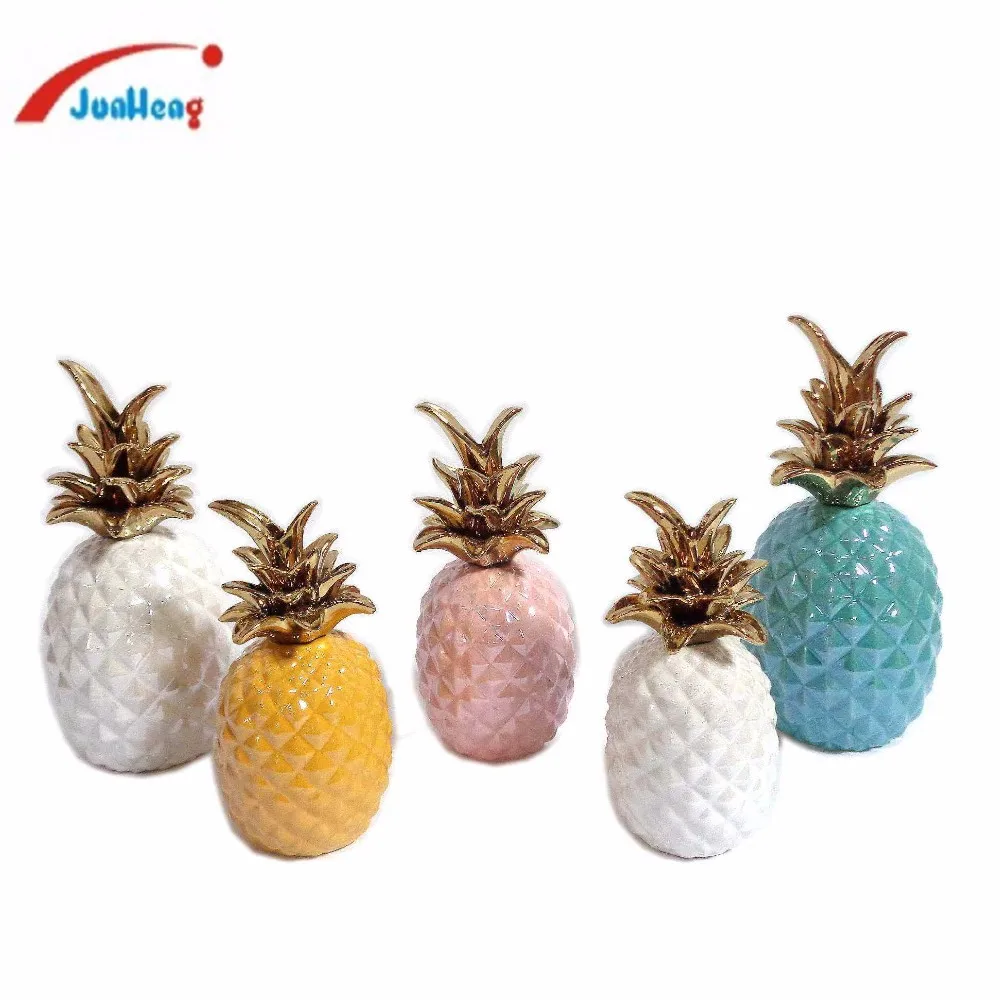 hot sale shiny glaze colorful ceramic pineapple decor with gold