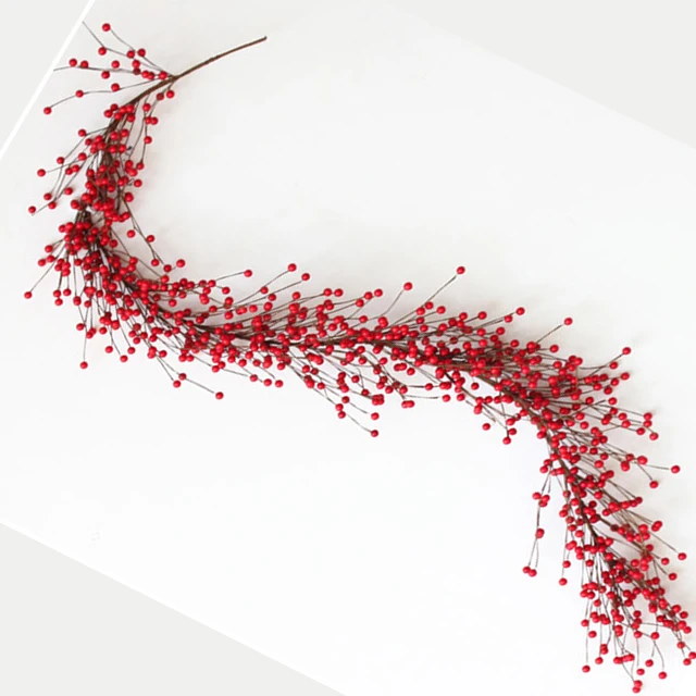 1.6 Meters Long Artificial Berry Garland Vine In Red for Christmas Decorations Xmas Tree Sticks