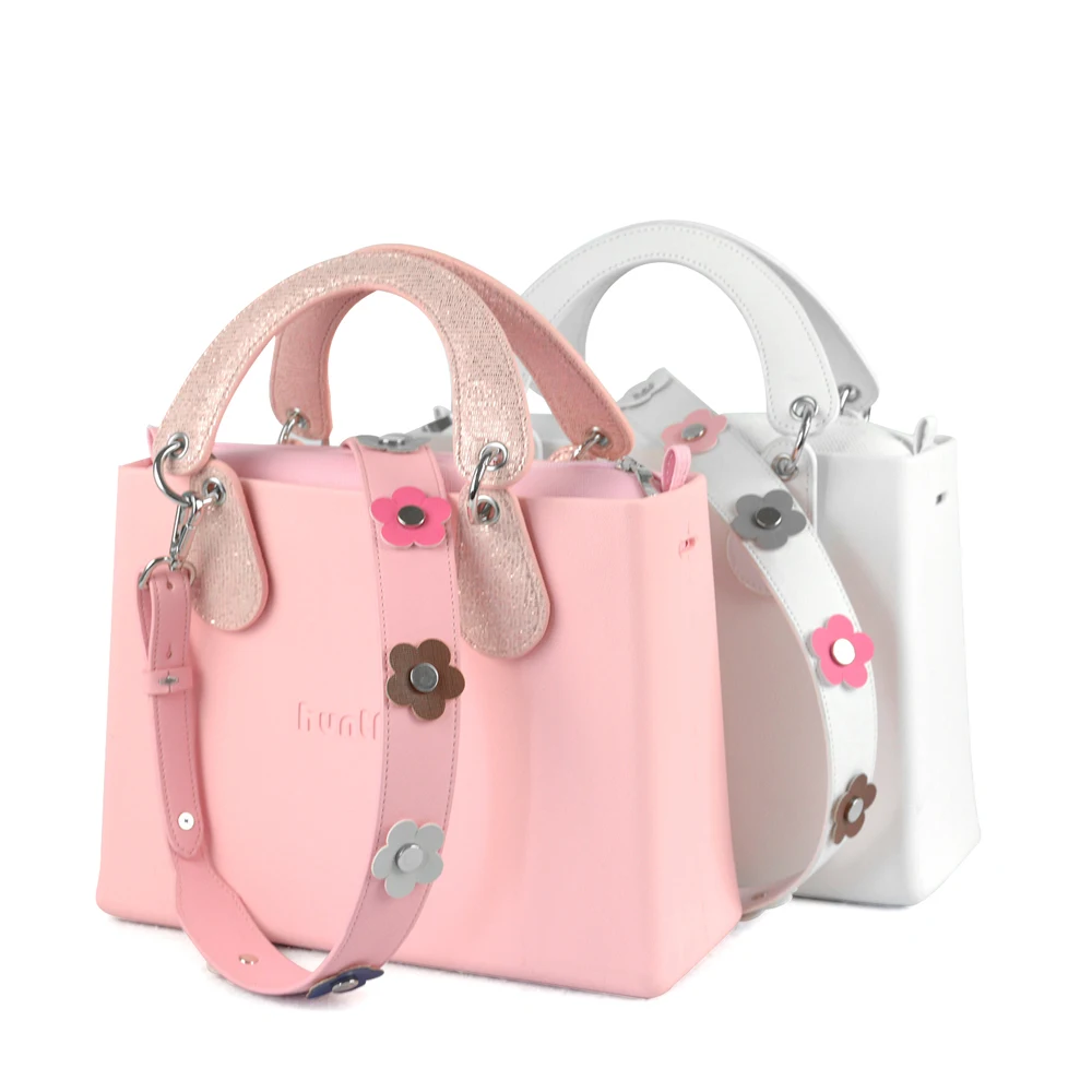 Custom O bag style EVA Silicone square bag with concise curved handle rivet strap women handbags
Custom O bag style EVA Silicone square bag with concise curved handle rivet strap women handbags