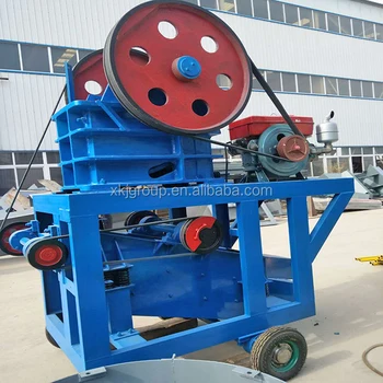 small mini portable mobile mine rock breaking jaw crusher with diesel engine